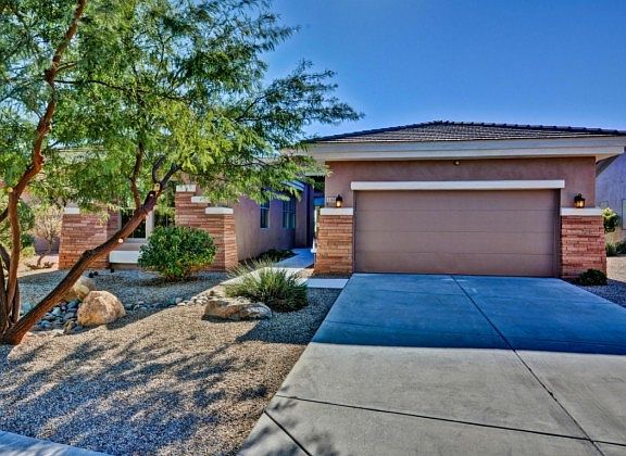 2nd image of 1143 E Las Colinas Dr