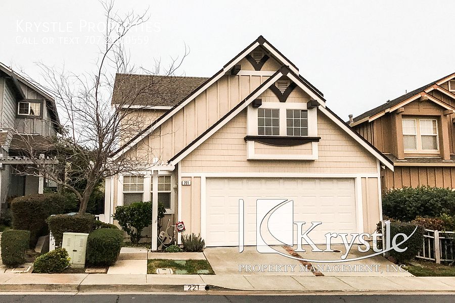 1st image of 221 Cliff Walk Dr