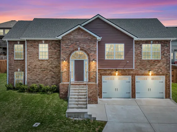 202 Kingstons Cv, Clarksville, TN 37042