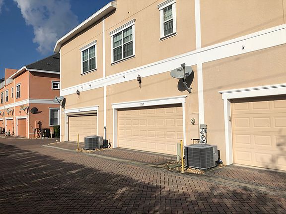 2 car garage 