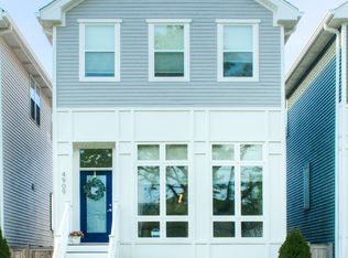 4909 W Dakin St, Chicago, IL 60641