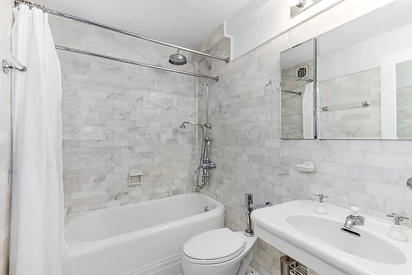 Rented by Compass | media 16