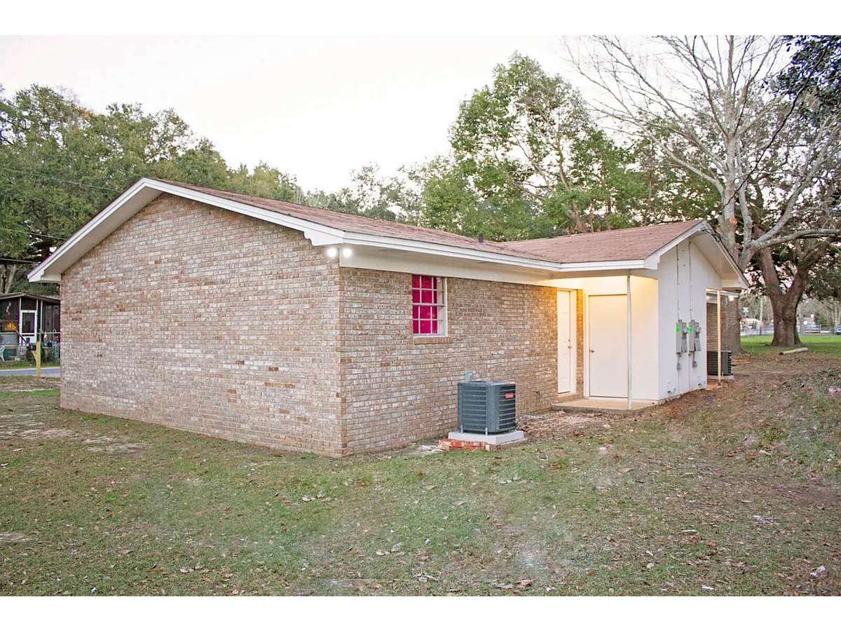Building Photo - 415 W Hannah St #B