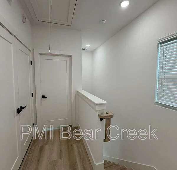 2706 Cochran St — Photo 20