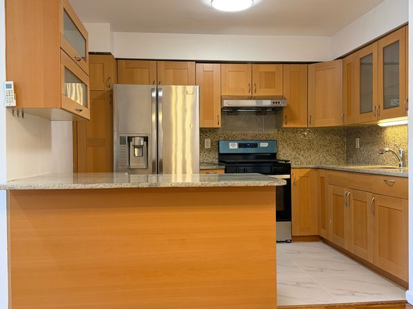 4546 163rd St Floor 2