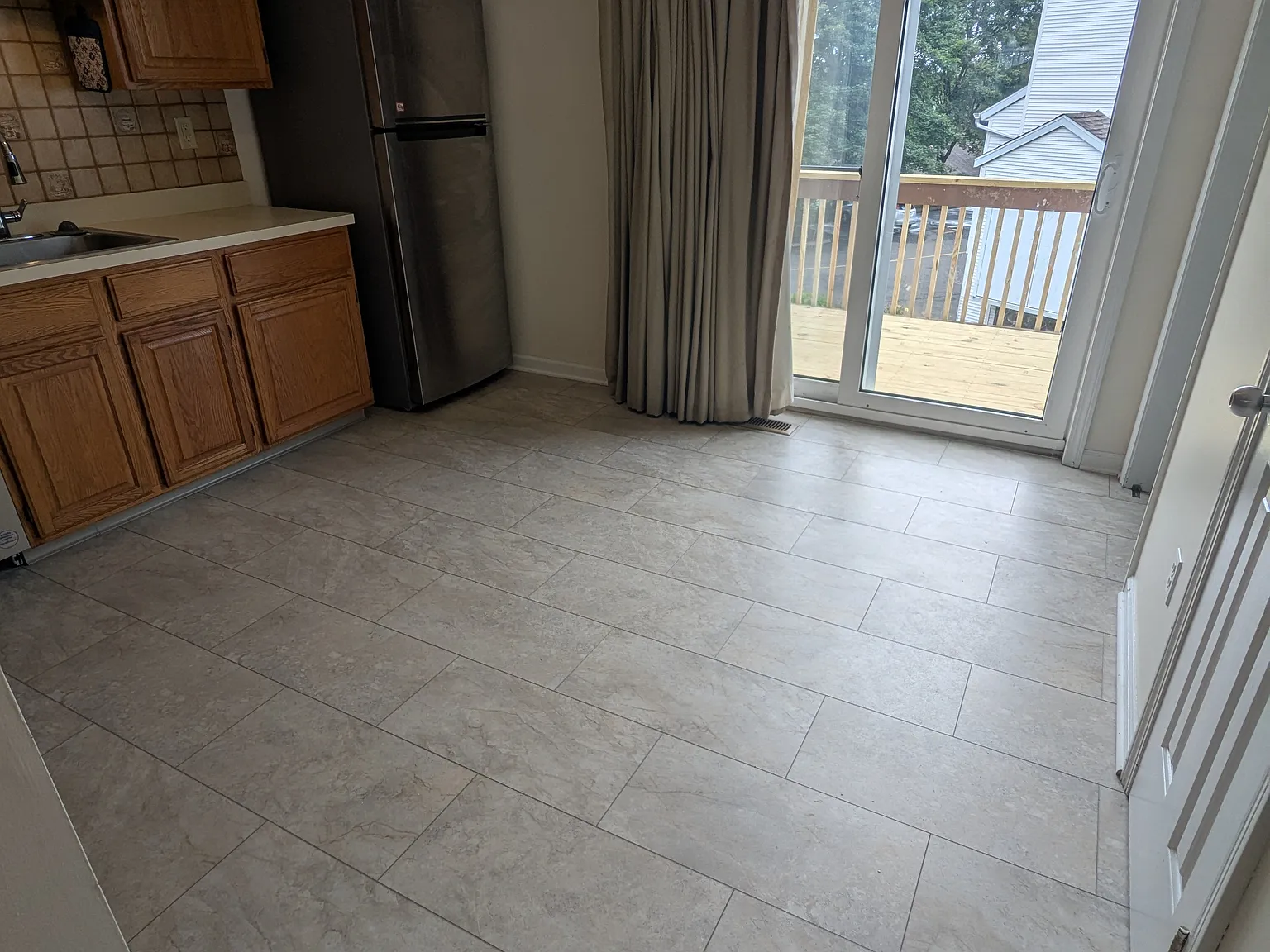 2 bed, 1.5 bath, 1010 sqft, $1,800 — Photo 2