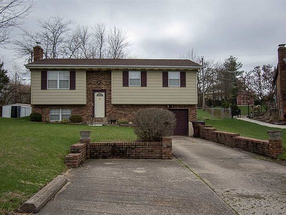 3rd image of 8433 Village Dr