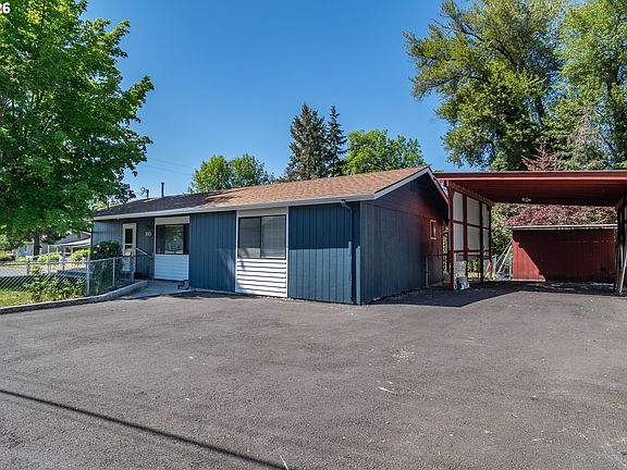 2nd image of 110 NE Kirby Ave