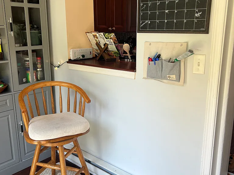 422 Gold St — Photo 12