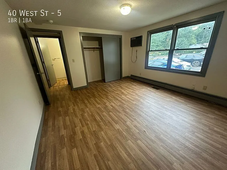 40 West St #5 — Photo 5