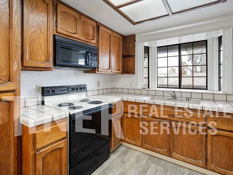 5829 San Juan Ave #8 — Photo 4