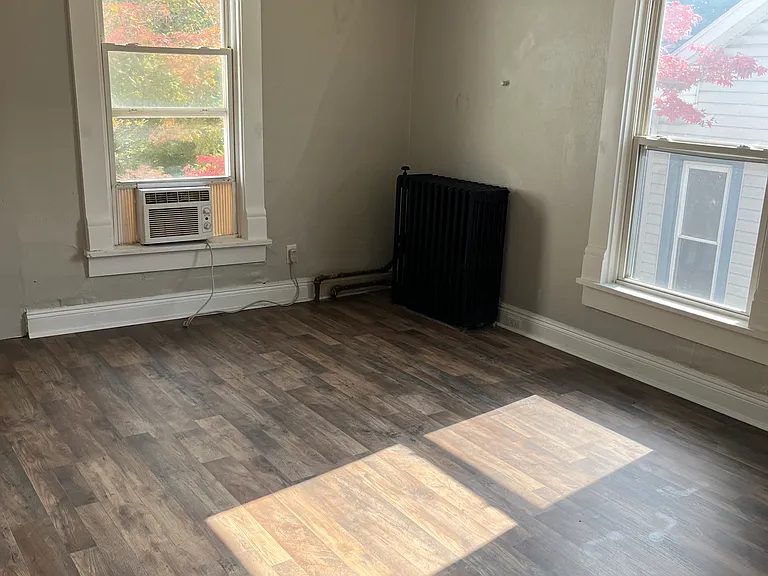 56 Maple St #56 — Photo 5