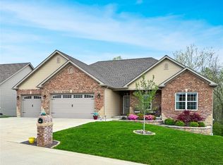 2778 Earth Crest Dr, Washington, MO 63090
