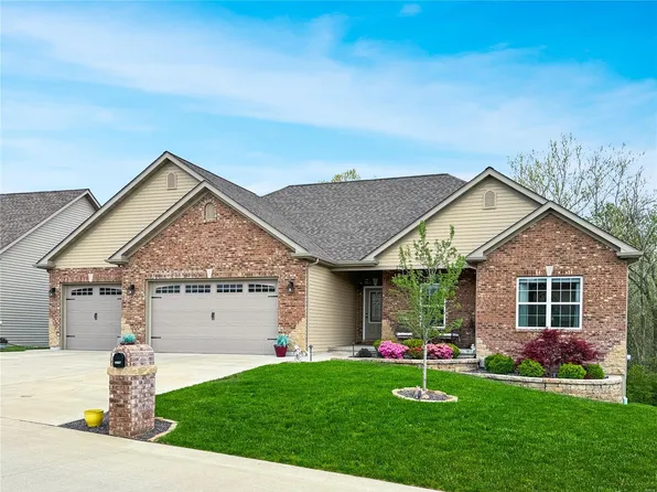 2778 Earth Crest Dr, Washington, MO 63090