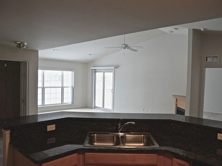 16013 Morningside — Photo 4