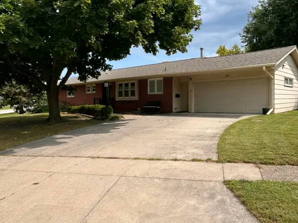 202 22nd St, Ames, IA 50010