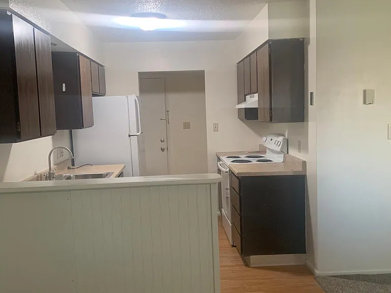 1637 Agnes Ave #A — Photo 4
