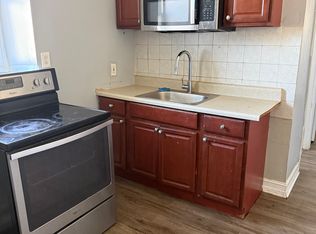 5637 Chew Ave APT 2, Philadelphia, PA 19138