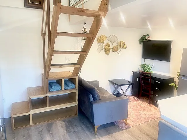 Acacia Ave — Photo 9