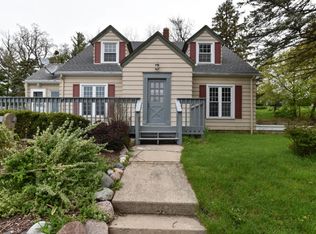 216 W Grove St, Burlington, WI 53105