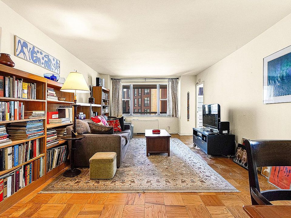 1st image of 70-25 Yellowstone Blvd APT 4D