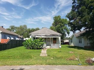 845 13th St, Port Arthur, TX 77640