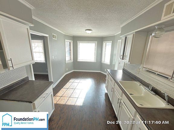 3rd image of 4566 Melwood St
