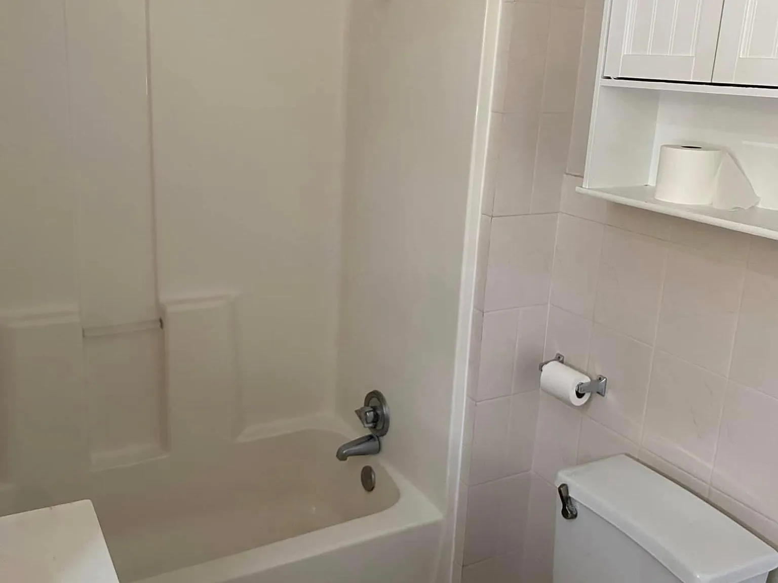 2 bed, 900 sqft, $1,600 — Photo 3