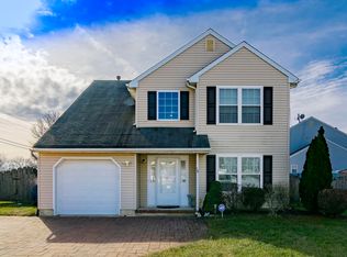 10 Peter Pl, Hazlet, NJ 07730