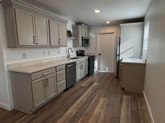 4th image of 501 Leavell Dr
