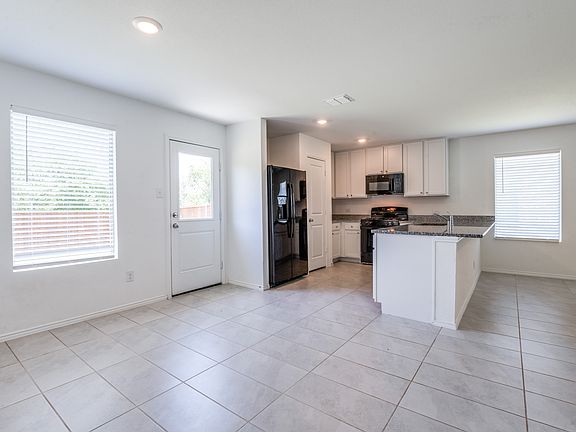5th image of 1525 Vattier St