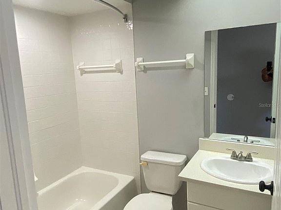 4th image of 4617 Mirabella Ct #4617