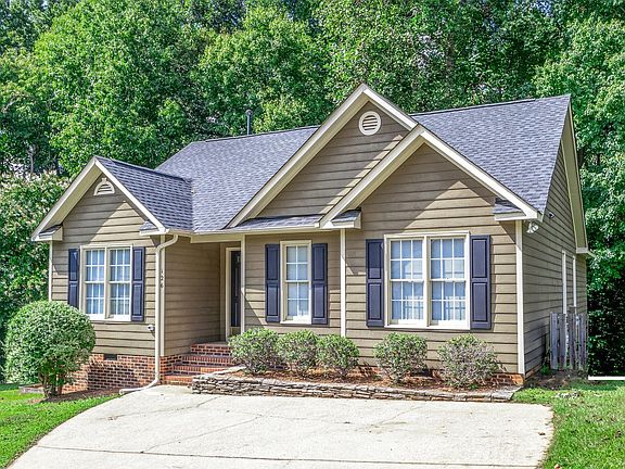 2nd image of 126 Crookham Ct