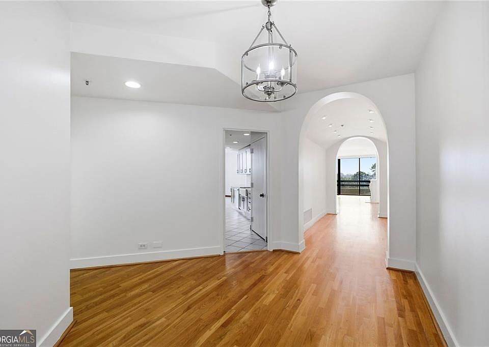 1st image of 2660 Peachtree Rd NW APT 9G