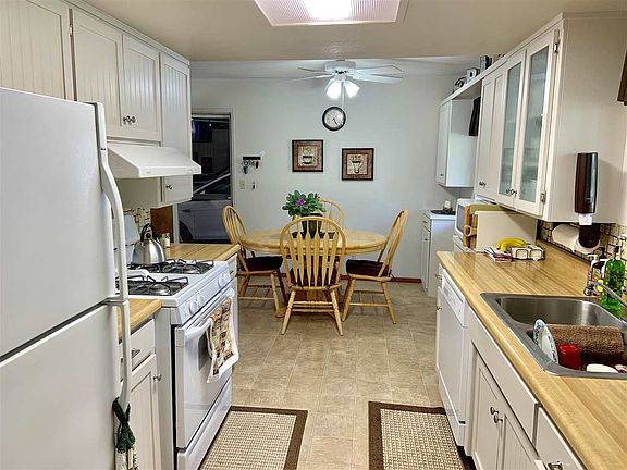 5th image of 3785 Lake Almanor Dr