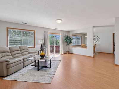 1515 Yorkshire Ln, Shakopee, MN, 55379