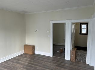 (Undisclosed Address), Amsterdam, NY 12010