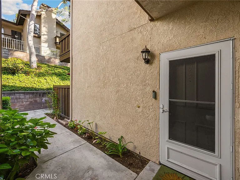 22709 Lakeway Dr #493 — Photo 2
