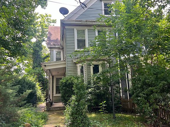 4th image of 1241 Perry St NE