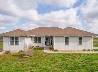2060 N 1100th Rd, Eudora, KS 66025