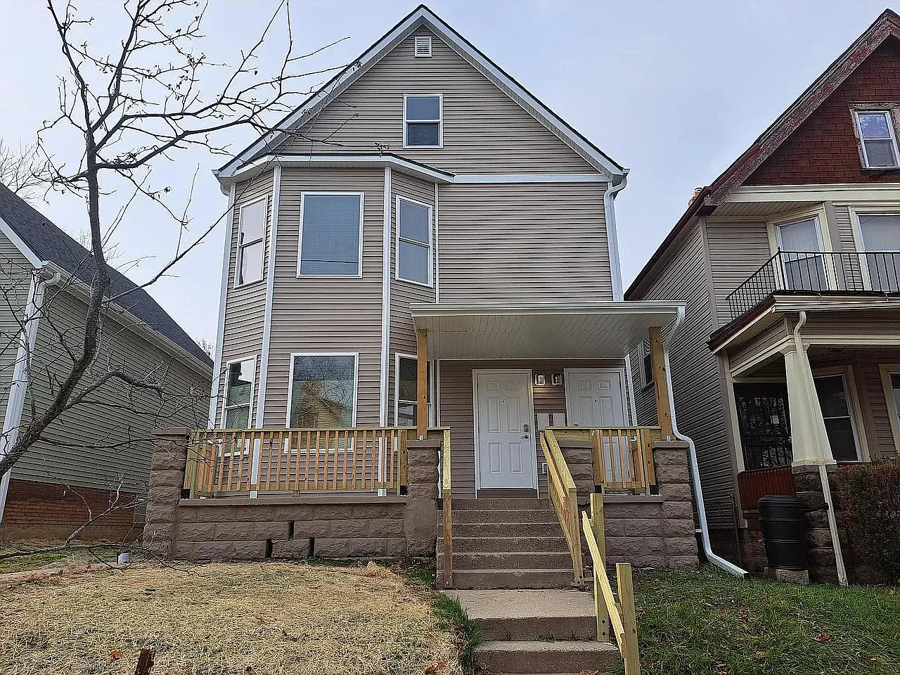 3431 N Vel R Phillips Ave — Photo 1