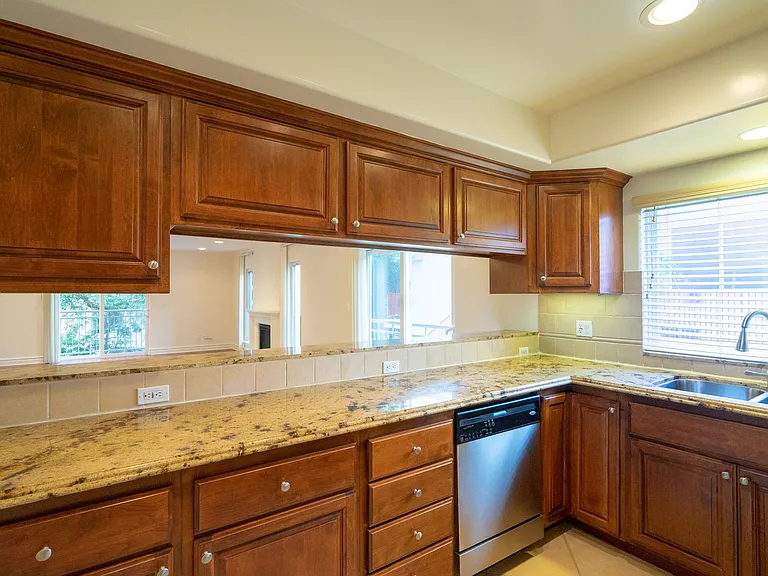 8610 Chalmers Dr — Photo 4