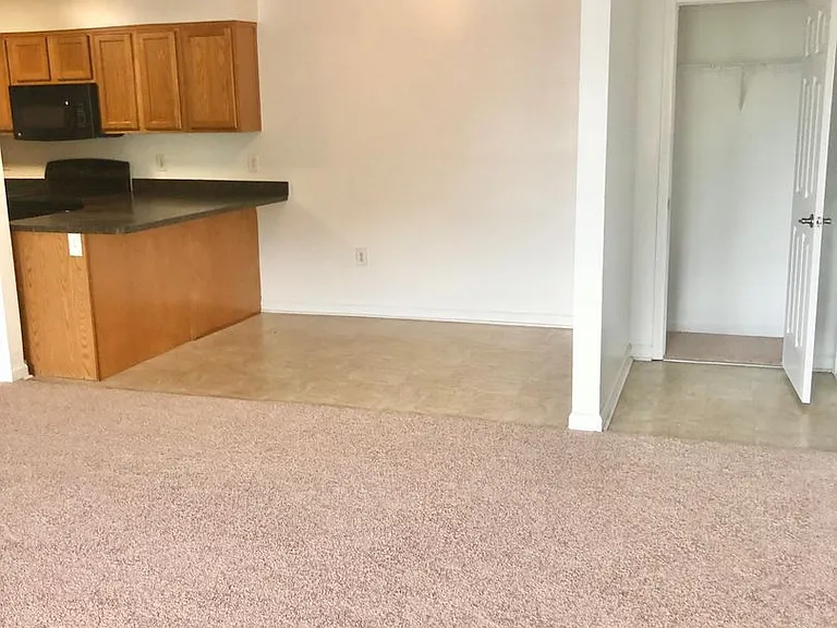 1700-1790 Liberty Ln — Photo 24