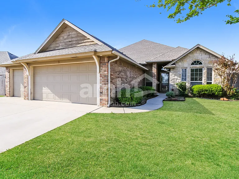 809 Tea Rose Dr — Photo 2