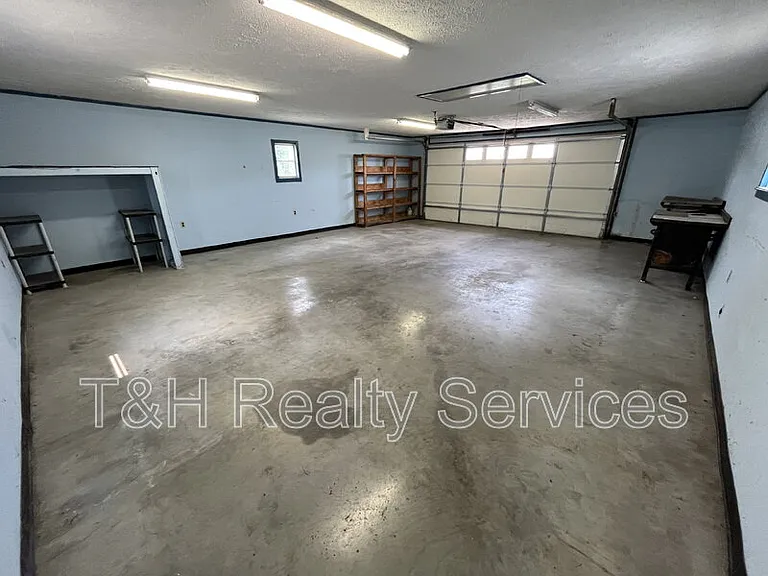 1008 E Wheeler St — Photo 16