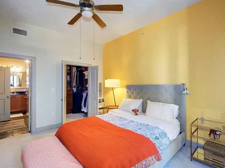 1901 Post Oak Blvd #3304 — Photo 12