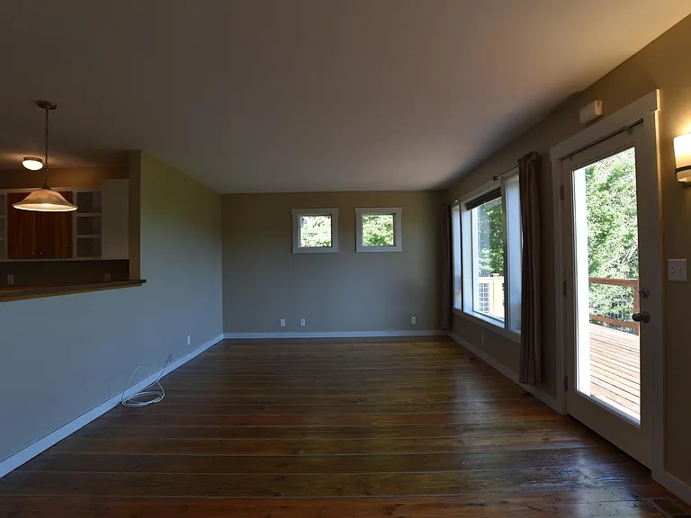 8412 Yvonne Way — Photo 6