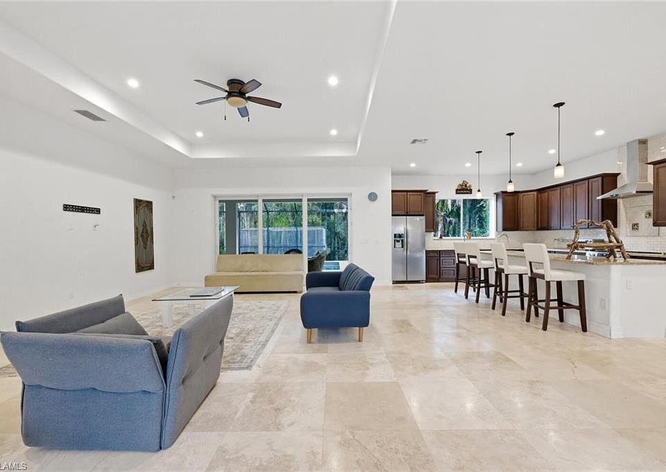 1st image of 181 35th AVE NE