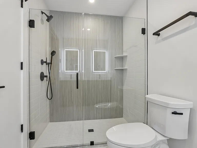 325 Manville Rd #102 — Photo 17