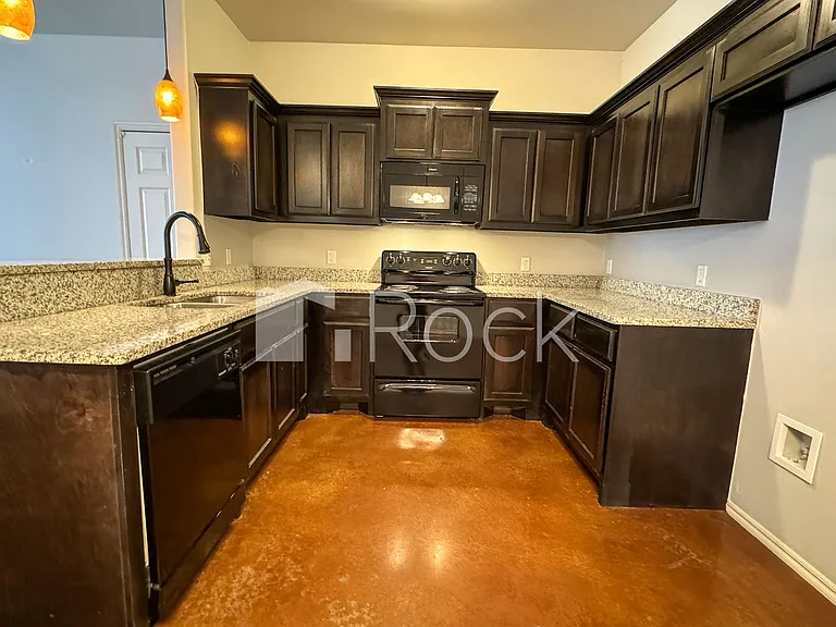 1837 Post Oak Rd — Photo 8